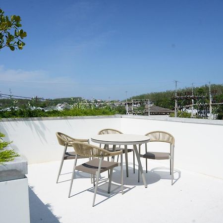 Tree O'Clock Pool Villa - Phuket タラーン エクステリア 写真